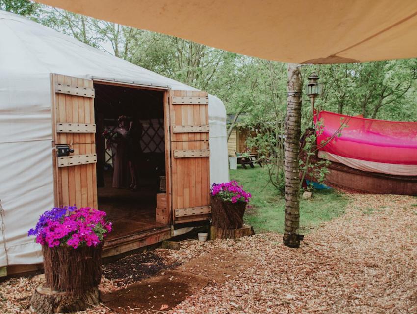 Plush Tents Yurt Village Chichester Exterior photo